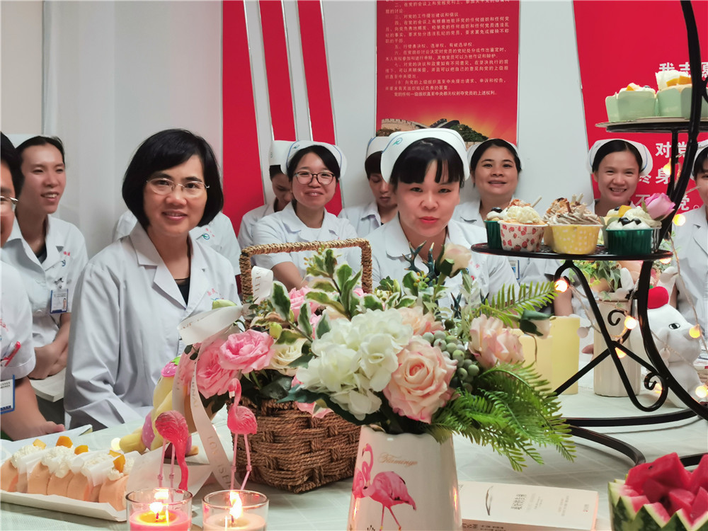 5、曾鳳蘭主任發(fā)表感想.jpg