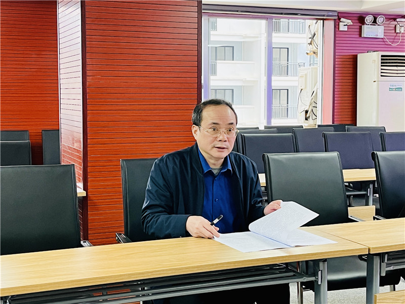 韋英海副書記主持會(huì).jpg