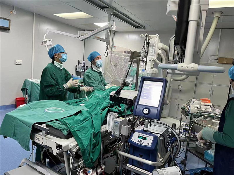 2ECMO 支持下急診PCI.jpg